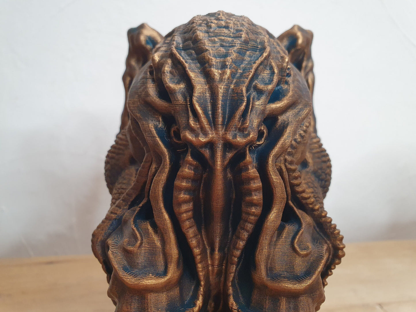 Cthulhu Idol Dice Tower - 3D printed in any colour you like - Can be personalised with text/logo!