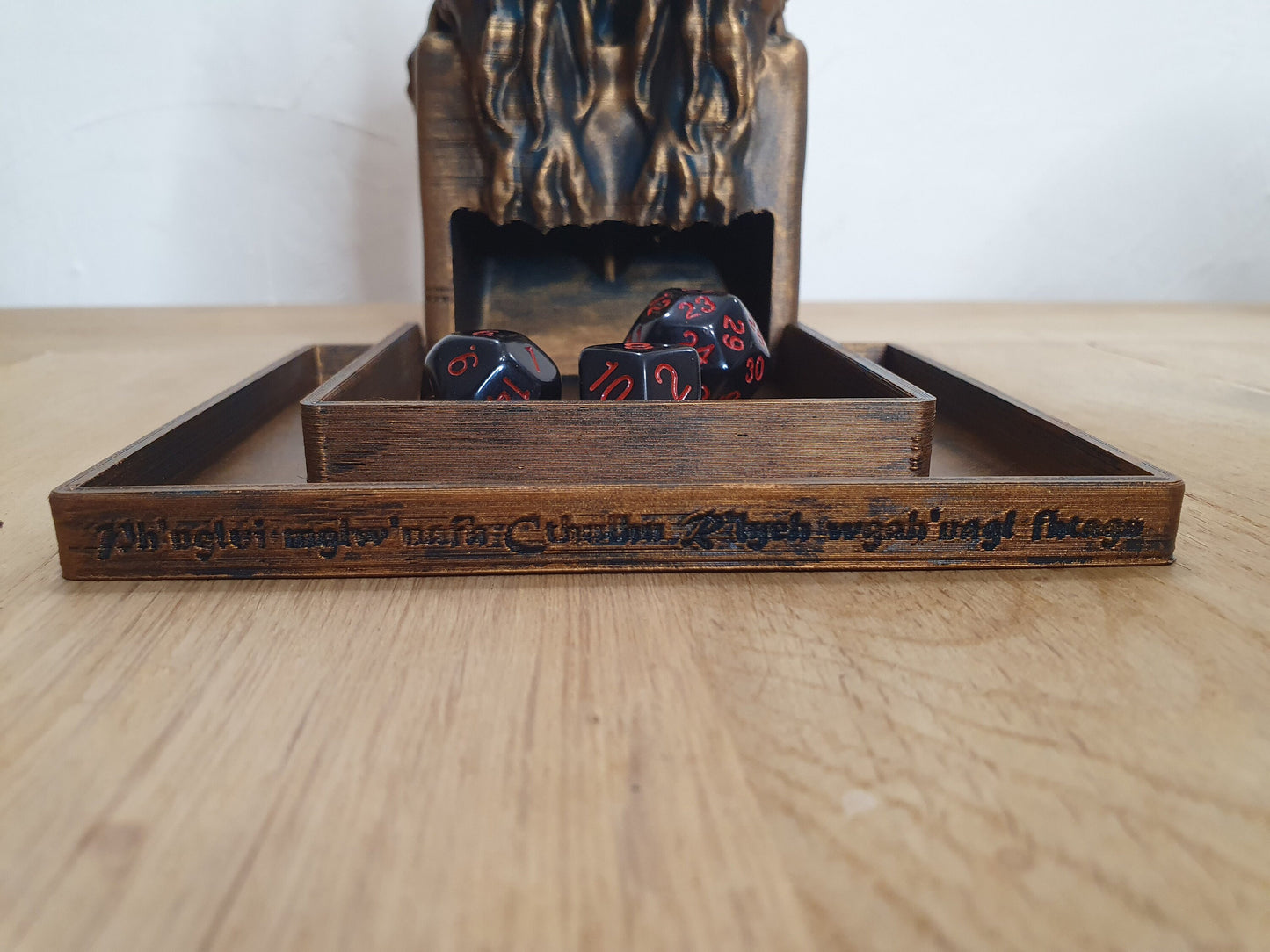 Cthulhu Idol Dice Tower - 3D printed in any colour you like - Can be personalised with text/logo!